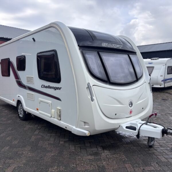Swift Challenger 565 SR bj.2013 met MOVER en 2 APARTE BEDDEN